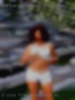 A nice  girl with real from Dimondale, MI emotions.