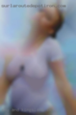 Shy and sexy gal with in Kingsland, TX a wild side.