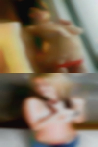 Women nice trimmed pussy in pissing sex.